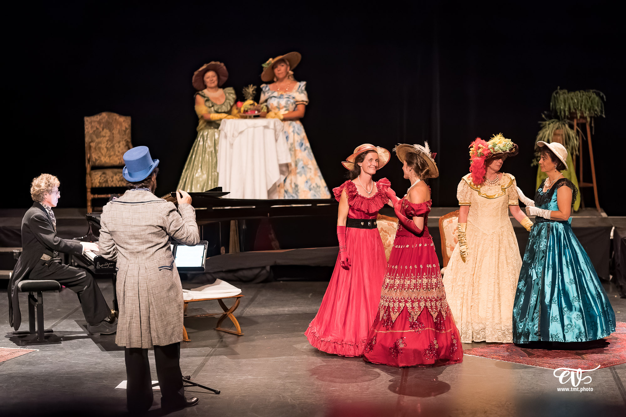 DANS LE SALON DE ROSSINI